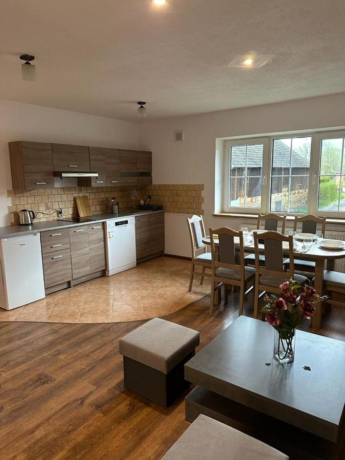 Apartament Agroturystyka Alpaka Konradow Konradow  Zewnętrze zdjęcie